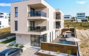 Amazing Apartment In Sveti Filip I Jakov